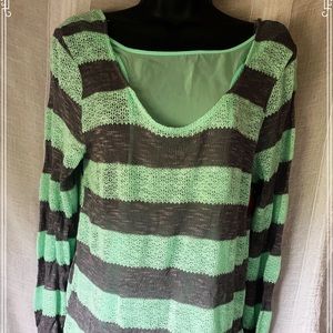 NWT No Boundaries Sweater Top Sz XL Women’s new